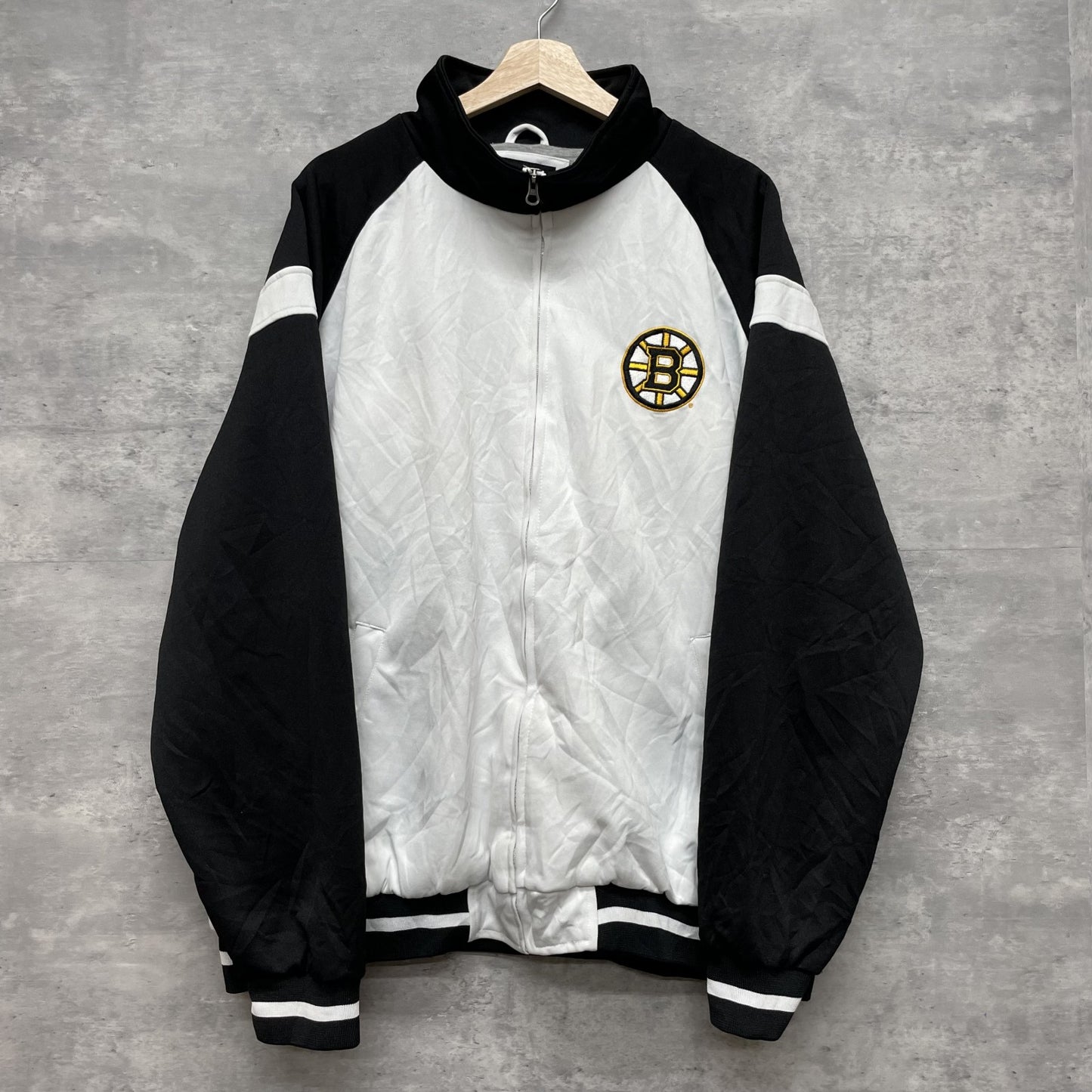 00s vintage 古着　ビンテージ　NHL BOSTON BRUINS ホッケー　チーム　ナイロンジャケット　トラックジャケット