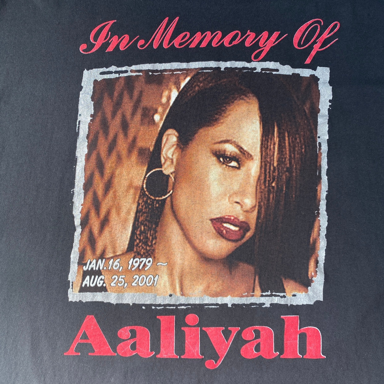 アリーヤ　AaLiYah　追悼Tシャツ