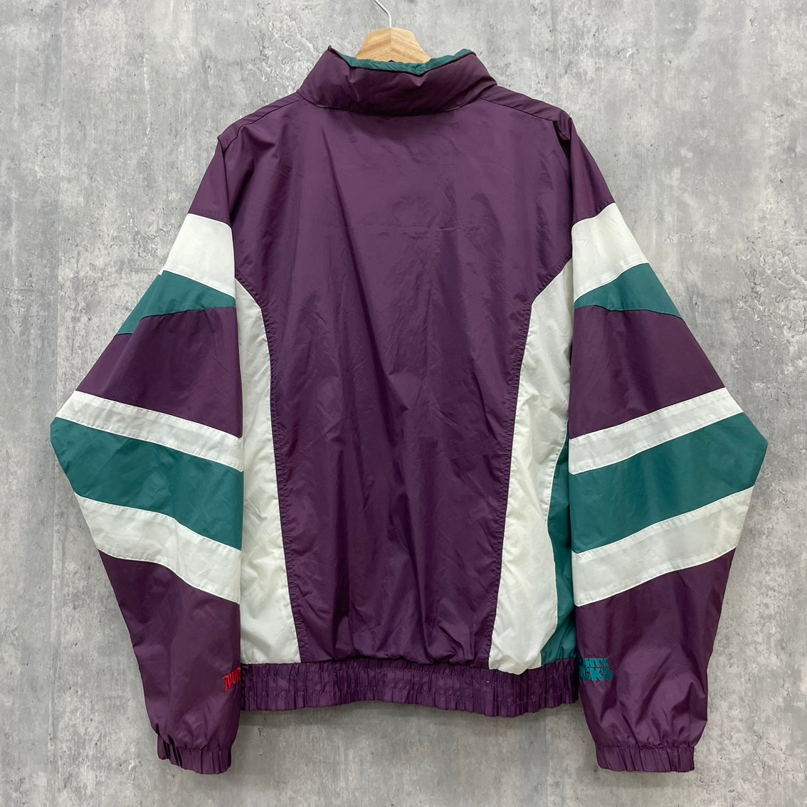 90s NUTMEG NHL MIGHTY DUCKS ナイロンジャケット アナハイムマイティダックス CCM ブルゾン ホッケー チーム系  ライトアウター 古着 L