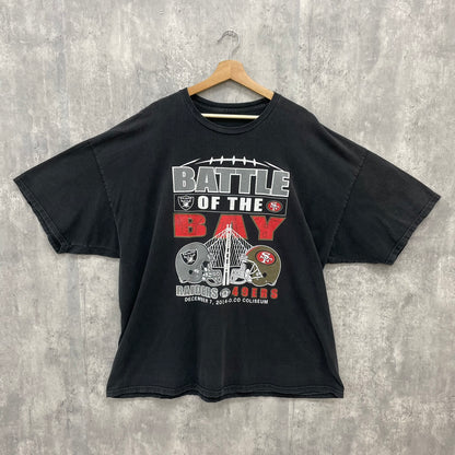 NFL BATTLE OF THE BAY RAIDERS vs 49ERS Tシャツ 半袖 ストリート ヒップホップ HIPHOP 両面プリント 古着 ビンテージ ビッグサイズ 黒