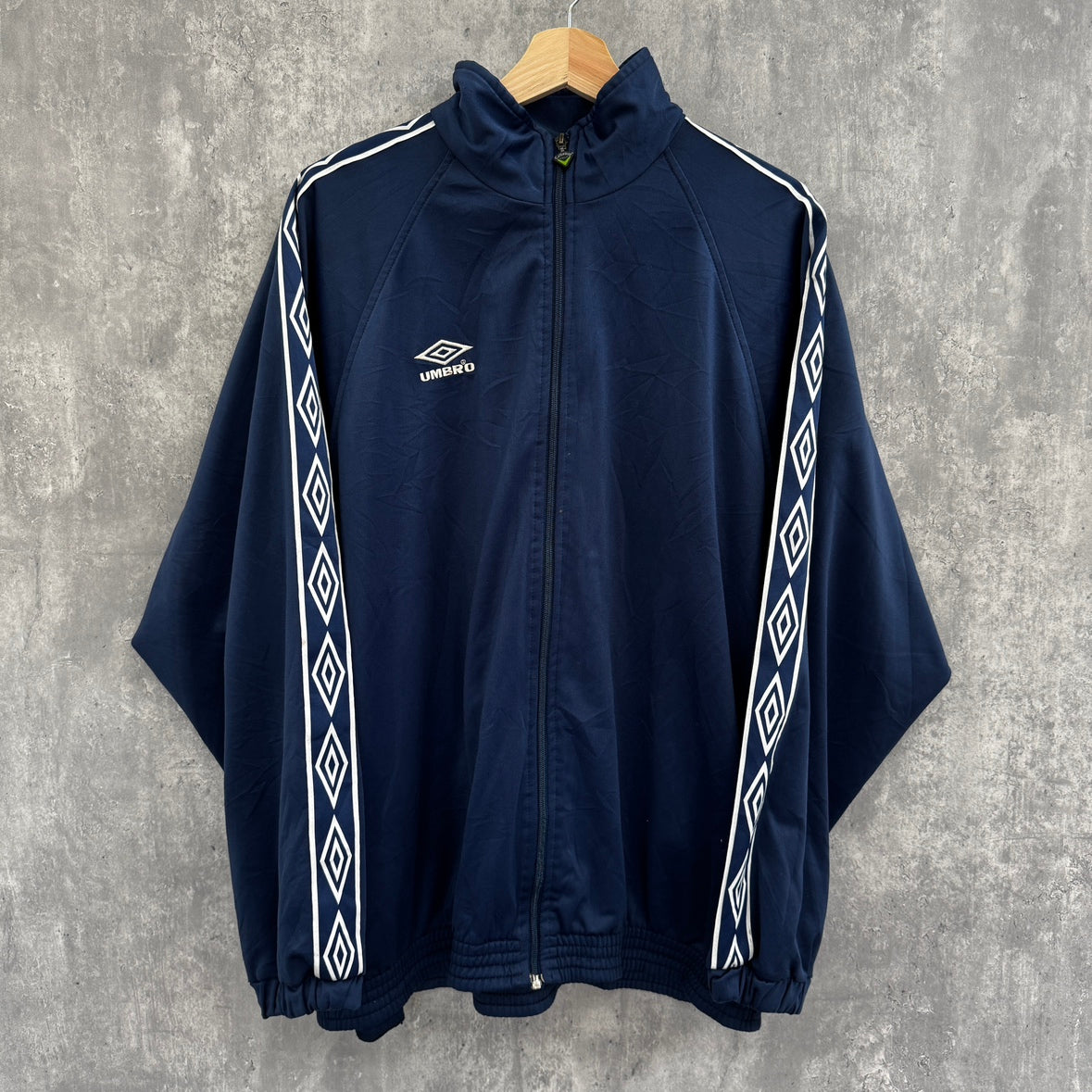 90s vintage 古着 UMBRO アンブロ トラックジャケット 袖ロゴ ジャージ Lサイズ